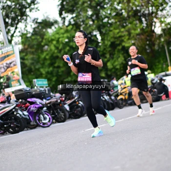 Runner Photo 4115990