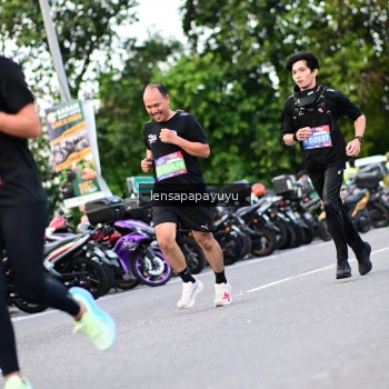 Runner Photo 4116001