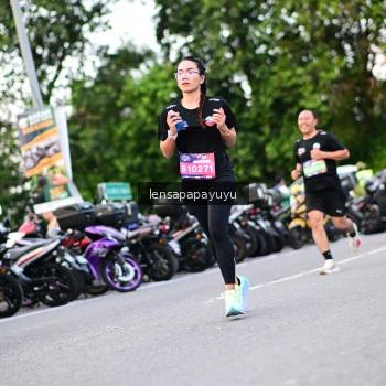Runner Photo 4116002