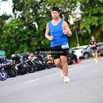 Runner Photo 4116012