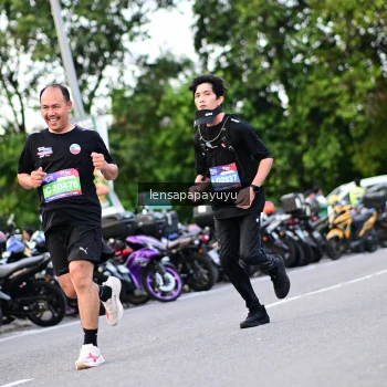 Runner Photo 4116018
