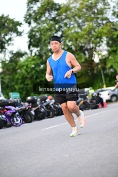 Runner Photo 4116025