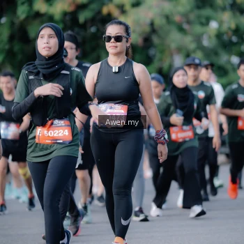 Runner Photo 4116050