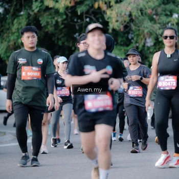 Runner Photo 4116051