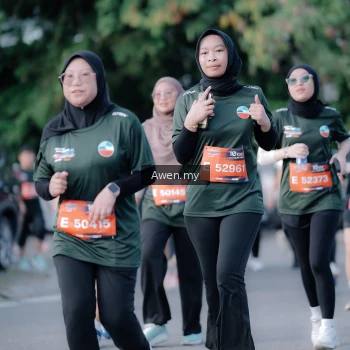 Runner Photo 4116064