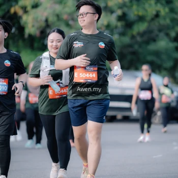 Runner Photo 4116065