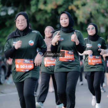 Runner Photo 4116070