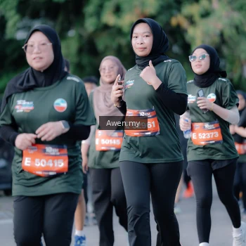 Runner Photo 4116071
