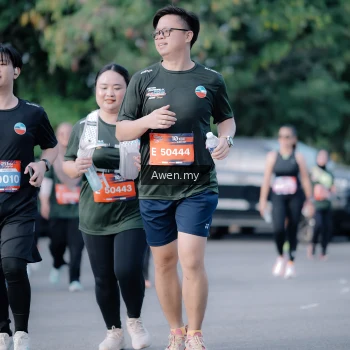Runner Photo 4116074