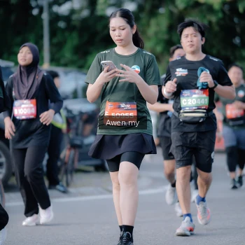 Runner Photo 4116085