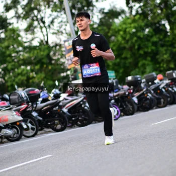 Runner Photo 4116088