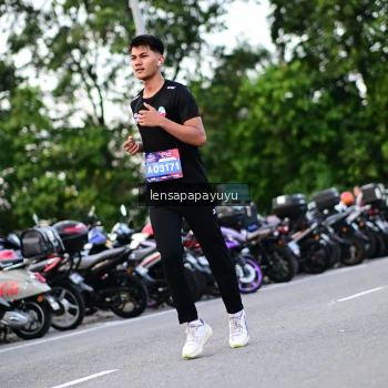 Runner Photo 4116097