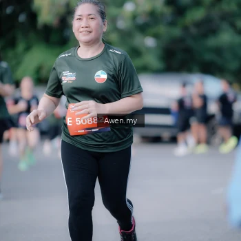 Runner Photo 4116099