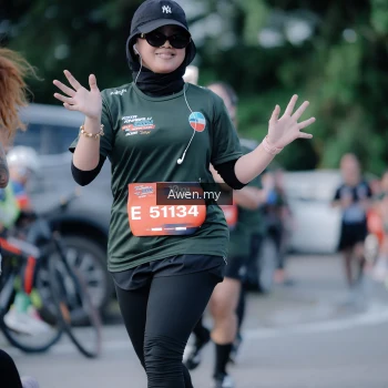 Runner Photo 4116100