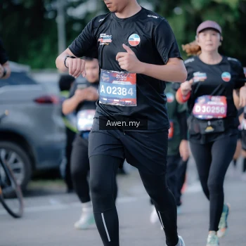 Runner Photo 4116110