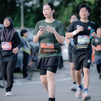Runner Photo 4116111