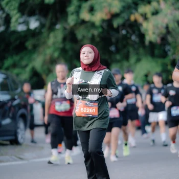 Runner Photo 4116143