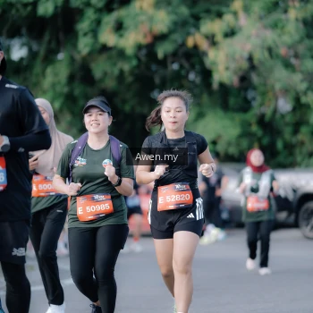 Runner Photo 4116151