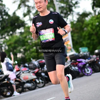 Runner Photo 4116158