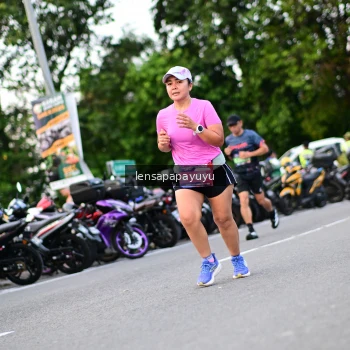 Runner Photo 4116175