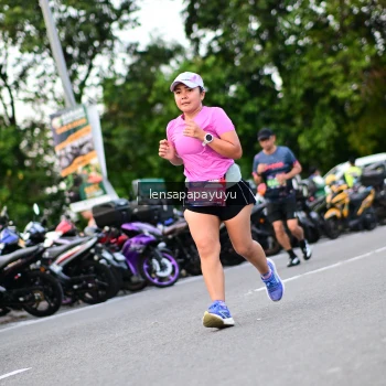 Runner Photo 4116176