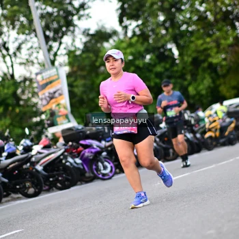 Runner Photo 4116177