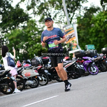 Runner Photo 4116182