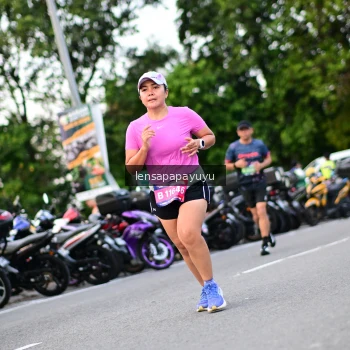 Runner Photo 4116184