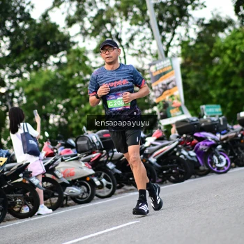 Runner Photo 4116188