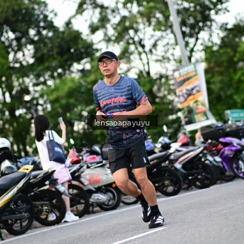 Runner Photo 4116189