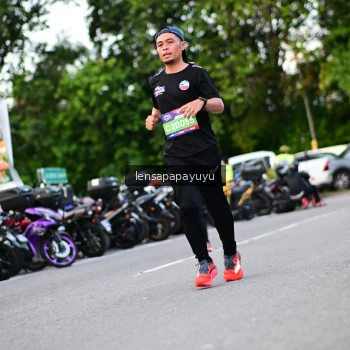 Runner Photo 4116191