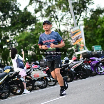 Runner Photo 4116192