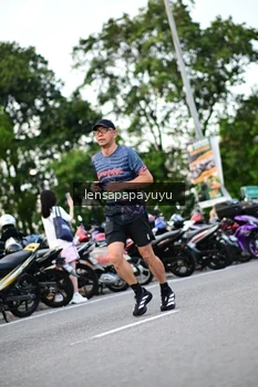 Runner Photo 4116193