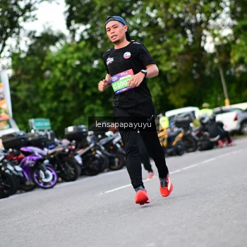 Runner Photo 4116198
