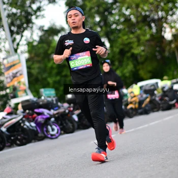 Runner Photo 4116203