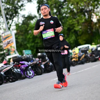 Runner Photo 4116210