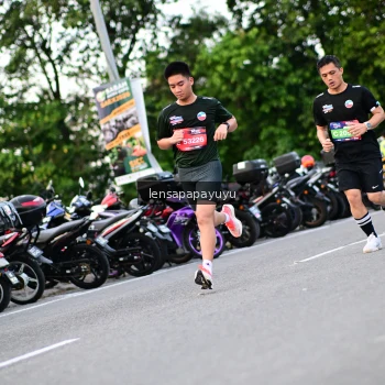 Runner Photo 4116224