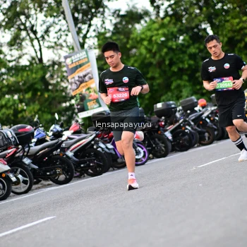 Runner Photo 4116228