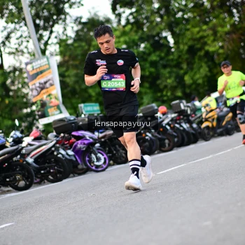 Runner Photo 4116229