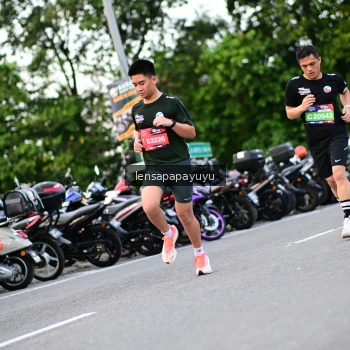 Runner Photo 4116230