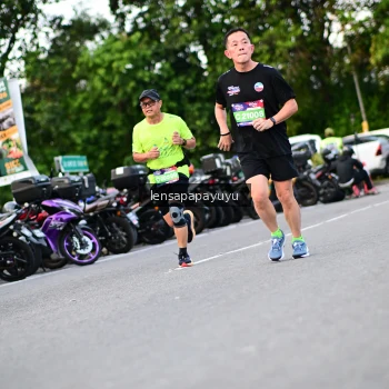 Runner Photo 4116249