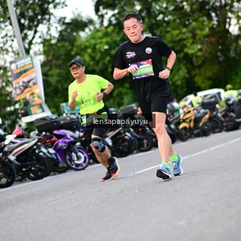 Runner Photo 4116263