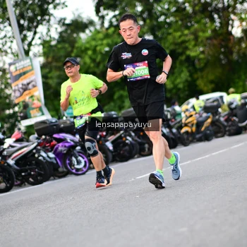 Runner Photo 4116264