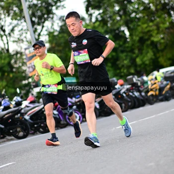 Runner Photo 4116270