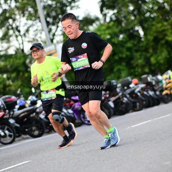 Runner Photo 4116277