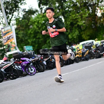 Runner Photo 4116283