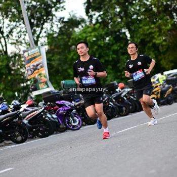 Runner Photo 4116293