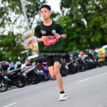 Runner Photo 4116294