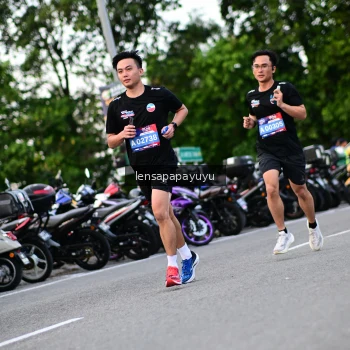 Runner Photo 4116306