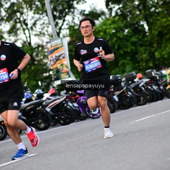 Runner Photo 4116319
